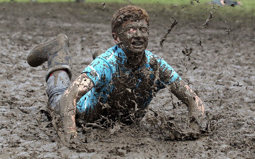 glastonbury_mud_matt_cardy