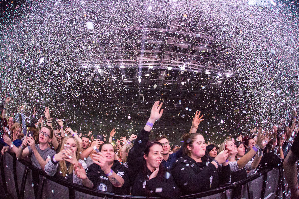 Echo Arena Crowd