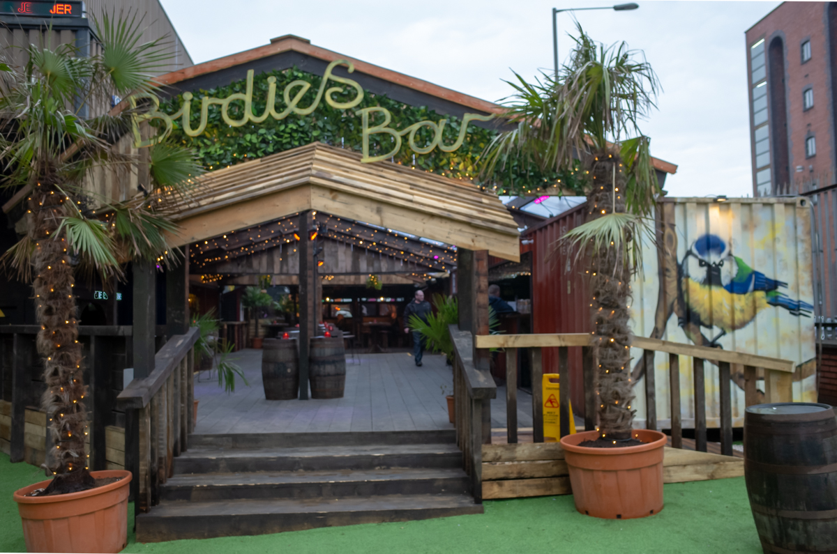 Birdies Bar