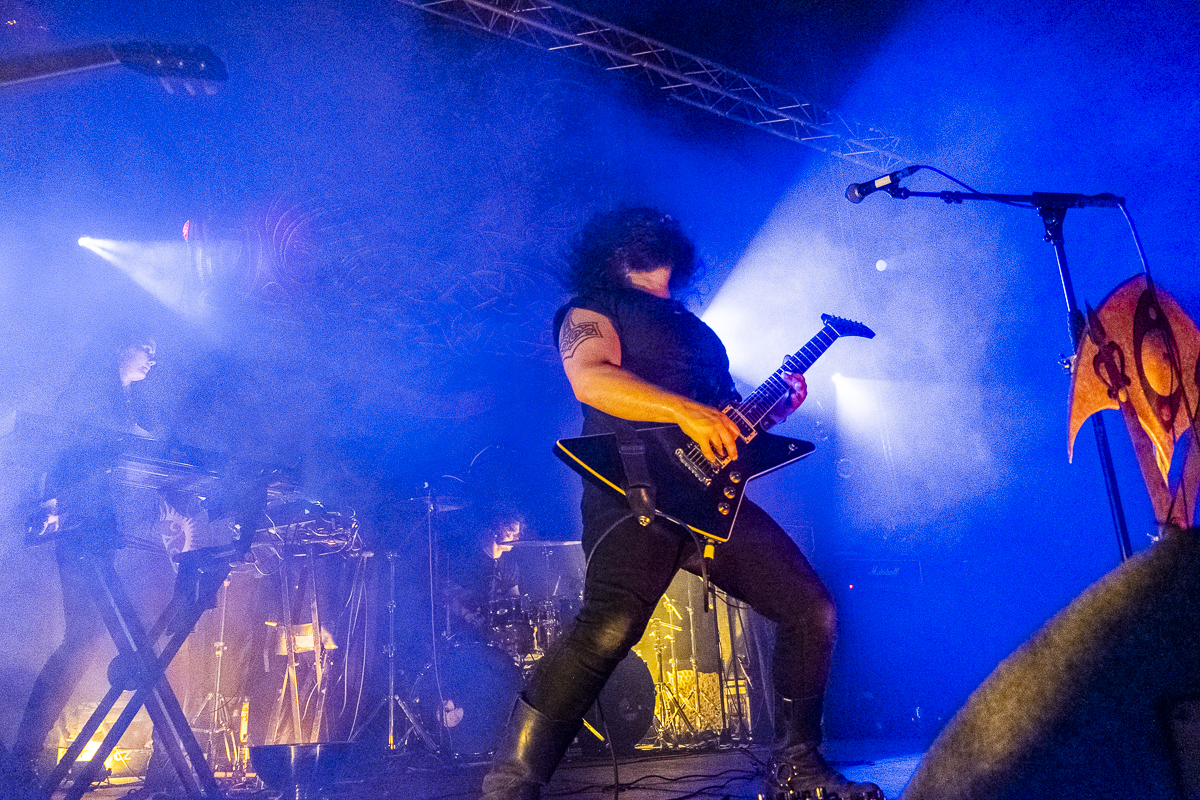 Wolves in the Throne Room (Chris Everett)