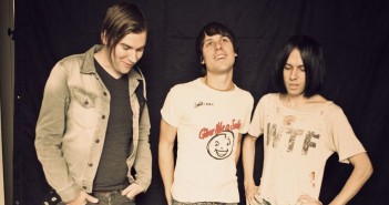 Liverpool Sound City 2015 add The Cribs, Peace, Swans, Iceage and more for May festival The Cribs play Liverpool Sound City 2015