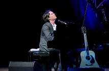 Rufus Wainwright, Lucy Wainwright Roche, Max Jury: The Philharmonic Hall, Liverpool