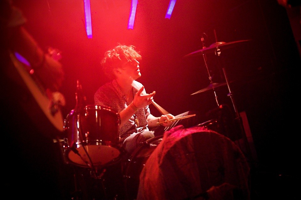 Viola Beach supporting Best Coast