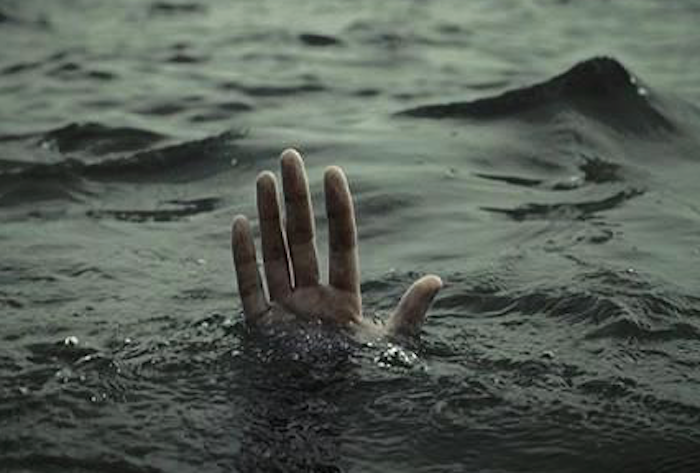 Get In The Sea (via Get In The Sea)