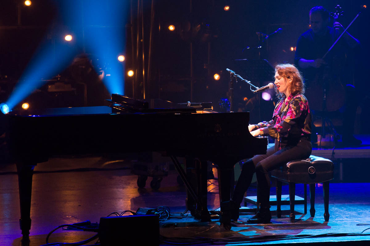 Regina Spektor Liverpool Empire Theatre Getintothis regina spektor liverpool empire