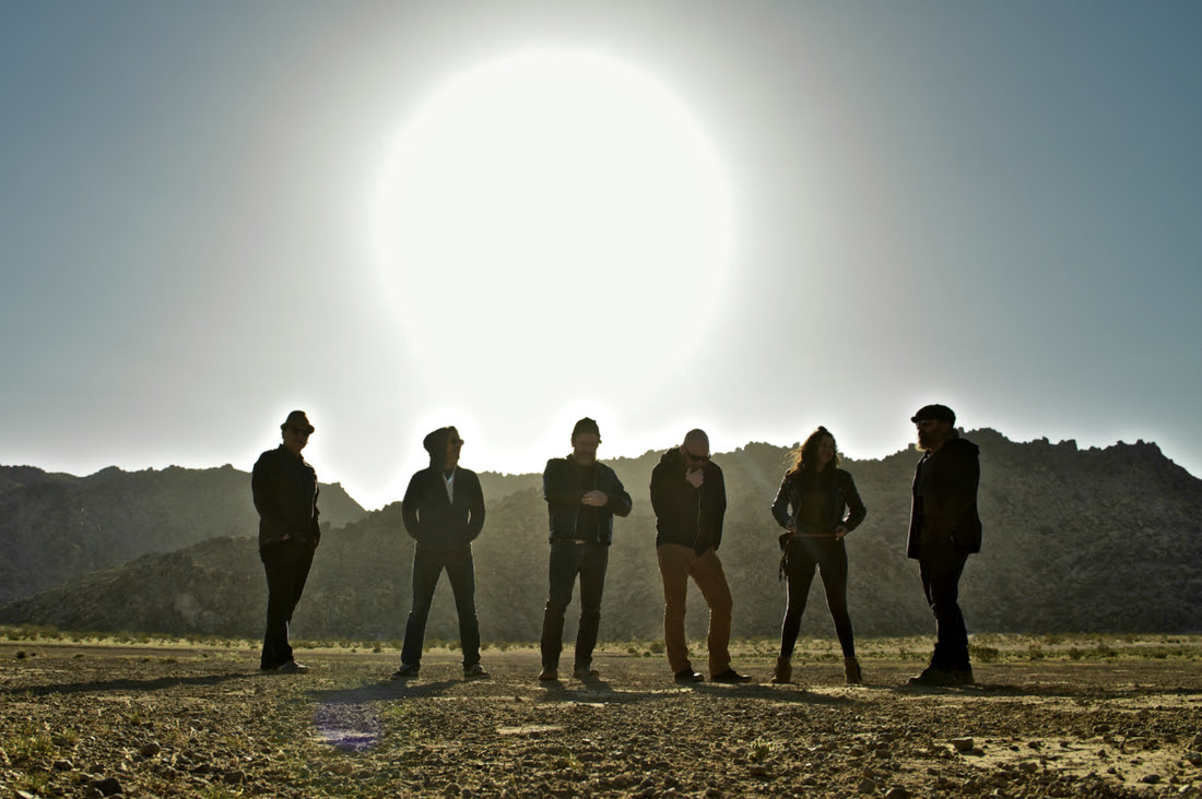 Earth Moon Earth (Press Shot)