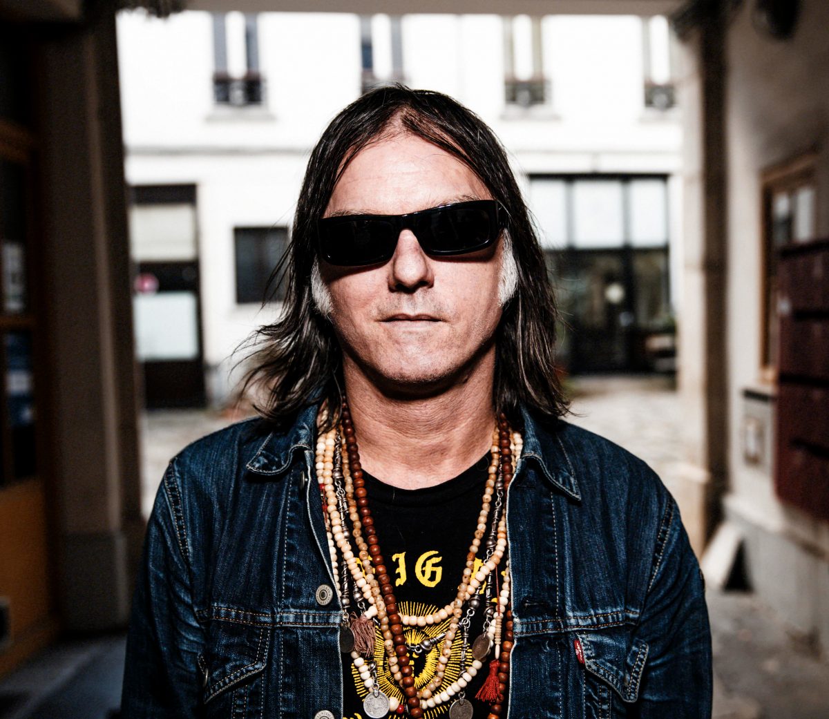 Anton Newcombe (photo credit: Thomas Girard)