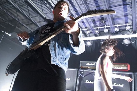 Sleigh_Bells_2.jpg
