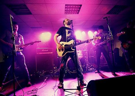 Crash of Rhinos live at Sound City 2012.jpg