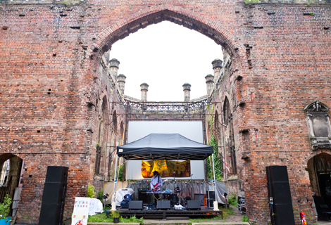 Oliver Tank live at Liverpol Sound City 2012 church.jpg