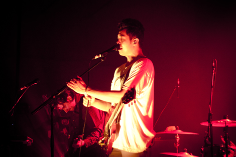 The Temper Trap live at Liverpol Sound City 2012.jpg