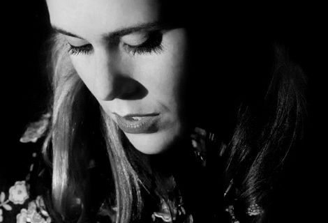 Kate Nash live at the Zanzibar Liverpool close up.jpg