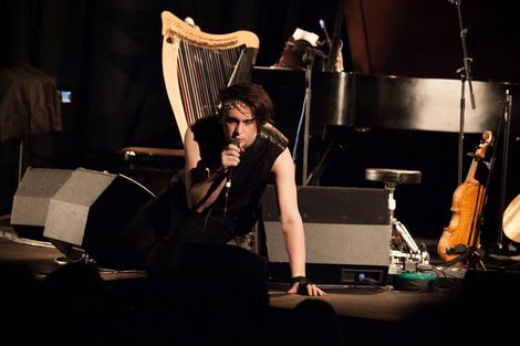 Patrick-Wolf-Epstein-Theatre-Everisland-Liverpool-review-Patrick-front-stage.jpg