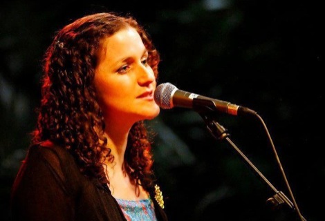 liverpool-acoustic-lizzie-nunnery-folk-view-two-gallery-leaf.jpg