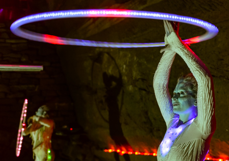 aquaria hi hoop