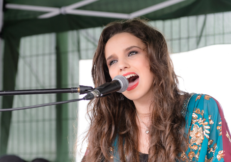 sophia ben-yousef live aintree 2