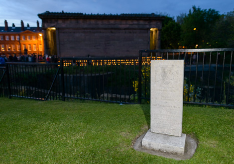 vc grave and lights