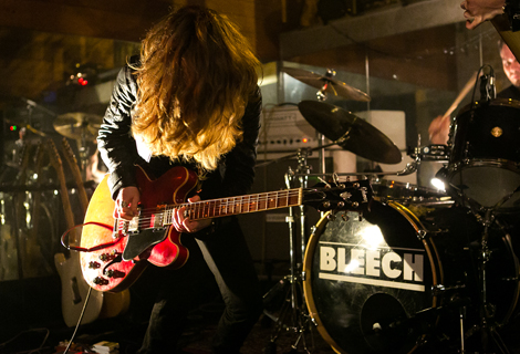 bleech live korova
