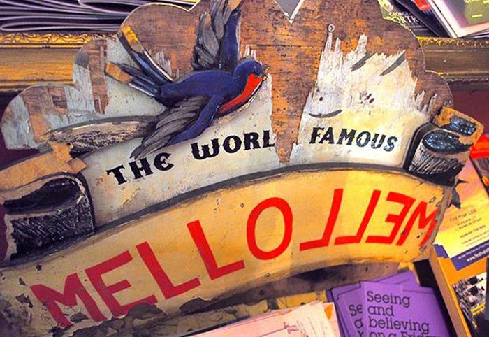 Mello Mello closes