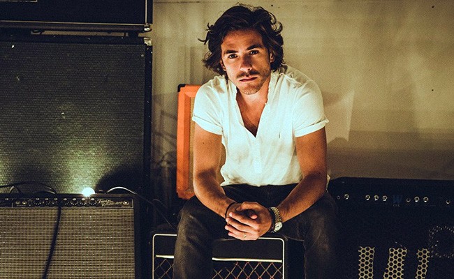 jack-savoretti-2015-promo-650x500