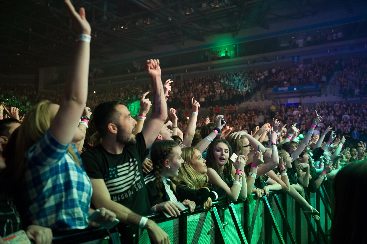 Live crowd