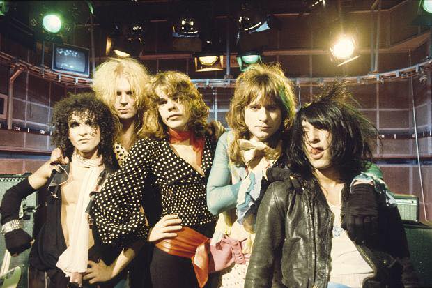 Mock Rock - The New York Dolls play the Old Grey Whistle Test